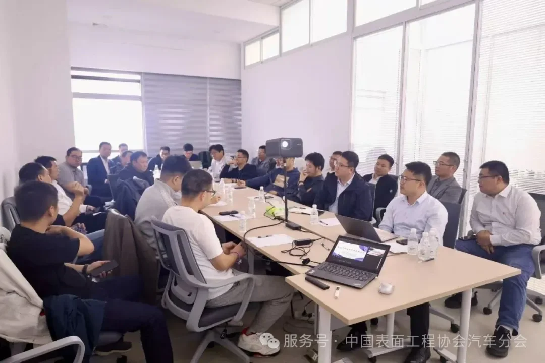 —, Tập trung vào các vấn đề cốt lõi, cùng nhau hoạch định con đường đổi mới